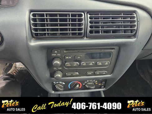 Used 2002 Chevrolet Cavalier Sedan image 21