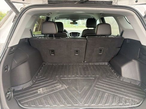 Used 2021 GMC Terrain SLT FWD image 34