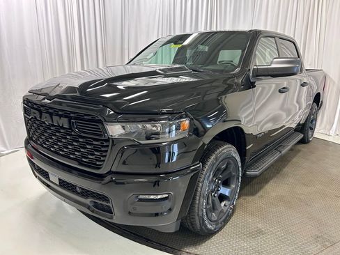 New 2026 RAM 1500 Express AWD/4WD image 26