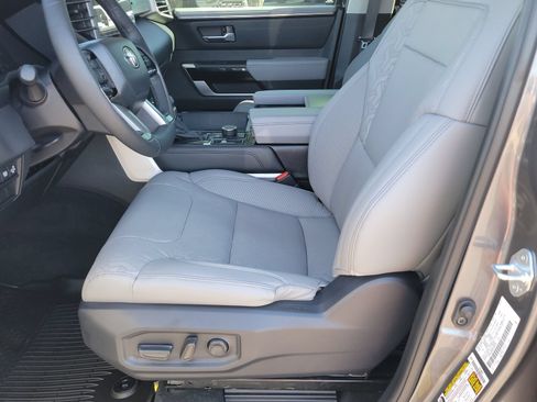 Used 2024 Toyota Sequoia Limited AWD/4WD image 6