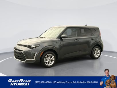 Used 2024 Kia Soul LX w/ Option Group 015