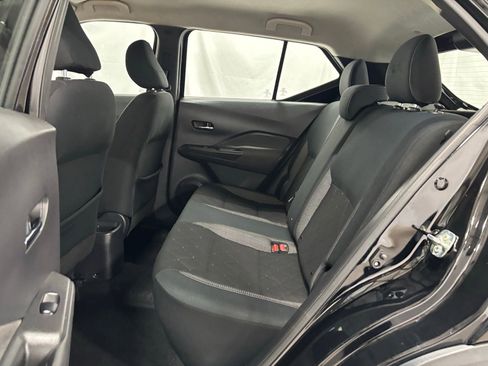 Used 2019 Nissan Kicks SV image 13