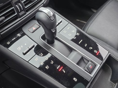 Used 2023 Porsche Macan S image 20