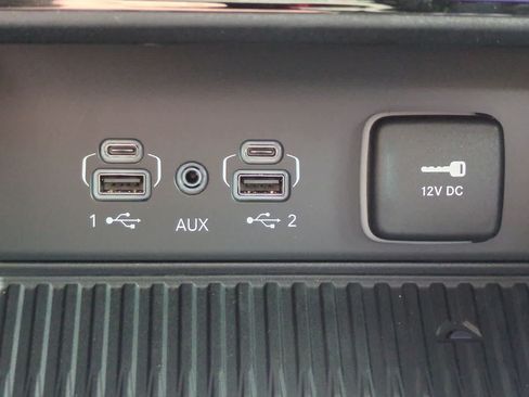 New 2026 Jeep Grand Cherokee Altitude AWD/4WD image 33
