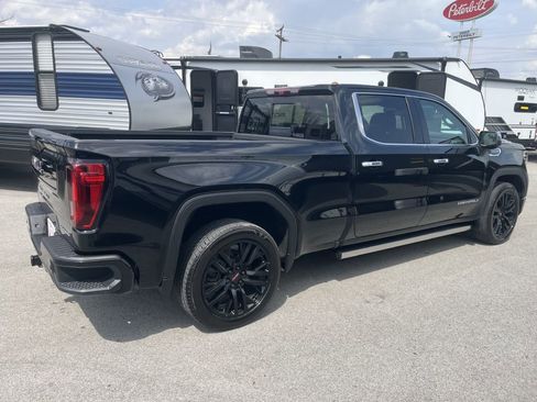 Used 2023 GMC Sierra 1500 Denali w/ Denali Reserve Package AWD/4WD image 11