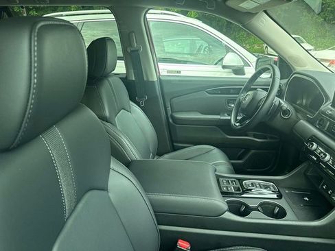 Used 2026 Honda Pilot EX-L image 4