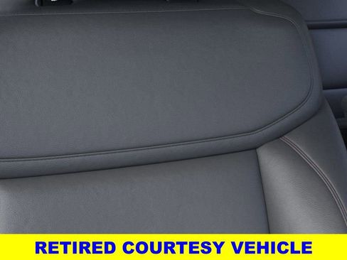 New 2026 Ford Expedition Active RWD image 16
