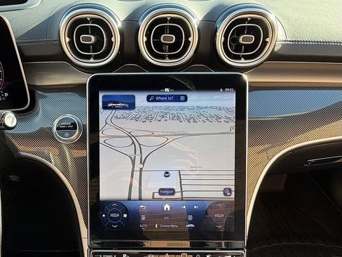 Used 2024 Mercedes-Benz CLE 450 4MATIC Cabriolet image 14