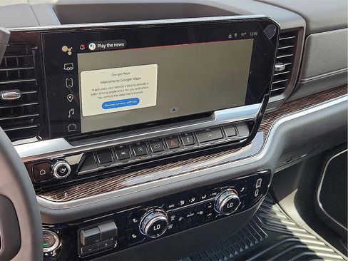 New 2026 GMC Sierra 1500 SLE w/ Preferred Package image 14