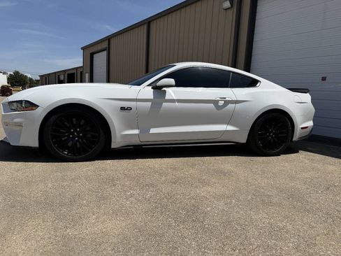 Used 2018 Ford Mustang GT RWD image 24
