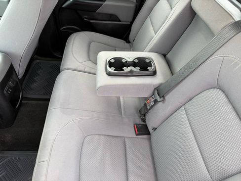 Used 2018 Chevrolet Colorado LT w/ LT Convenience Package RWD image 17