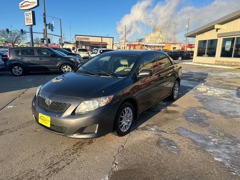 Used 2010 Toyota Corolla LE image 7