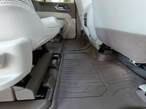 Used 2025 GMC Yukon Denali w/ LPO, Floor Liner Package RWD image 58
