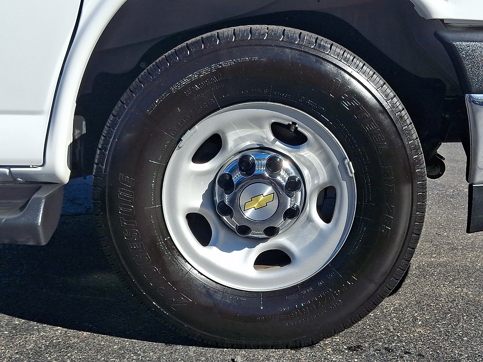 Used 2025 Chevrolet Express 3500 LT w/ LT Preferred Equipment Group RWD image 7