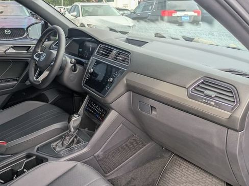 Used 2023 Volkswagen Tiguan SE R-Line FWD image 30