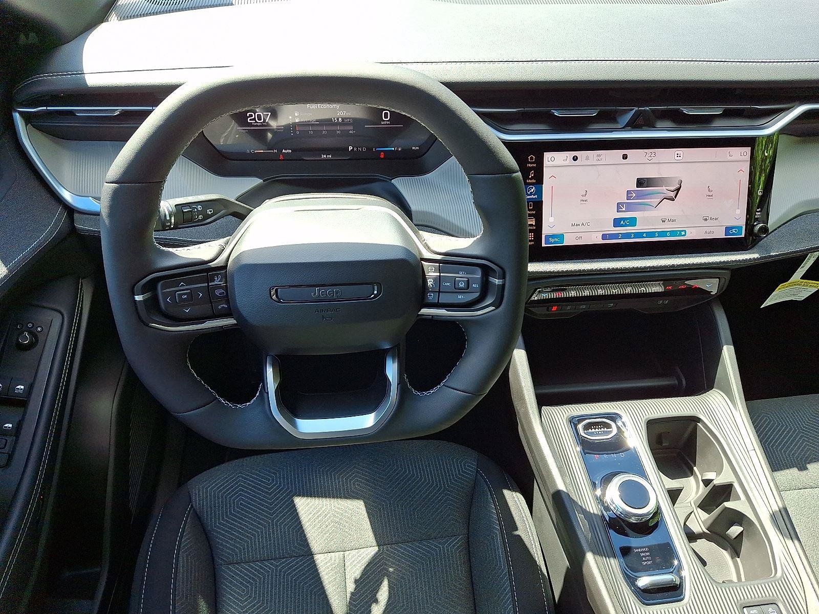 New 2026 Jeep Cherokee Laredo AWD/4WD image 8
