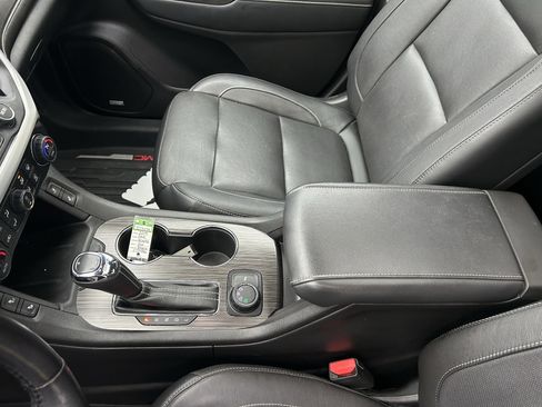 Used 2019 GMC Acadia SLT w/ Black Edition AWD/4WD image 14