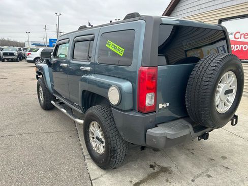 Used 2006 HUMMER H3 Sport Utility image 7