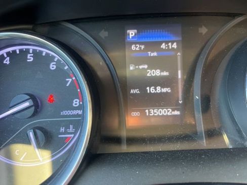 Used 2019 Toyota Camry LE w/ Carpet Mat Package image 8