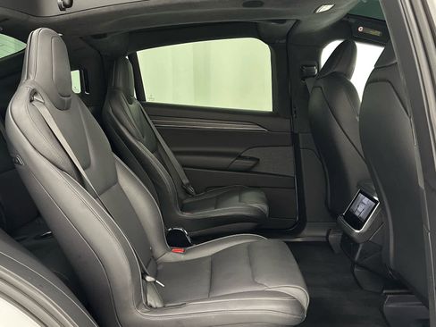 Used 2022 Tesla Model X Plaid image 22