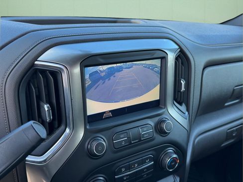 Used 2020 Chevrolet Silverado 1500 LT image 25