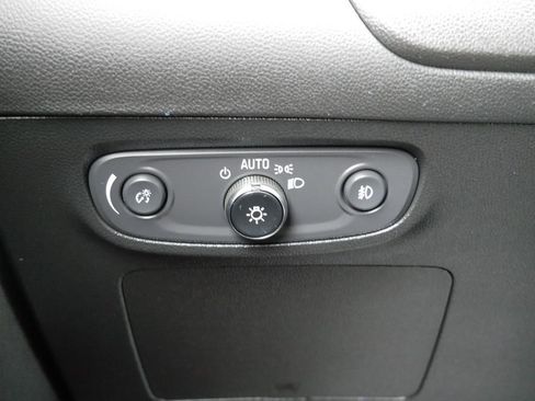 Used 2022 Buick Encore GX Select image 22