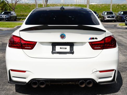 Used 2018 BMW M4 Coupe RWD image 9