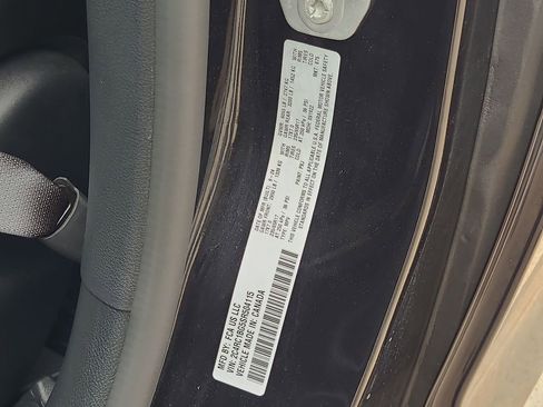 Used 2025 Chrysler Pacifica Select FWD image 35