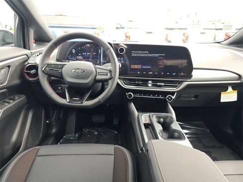 New 2025 Chevrolet Equinox EV RS image 20