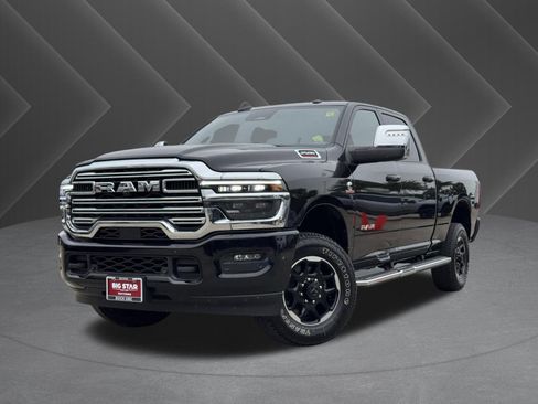 Used 2025 RAM 2500 Laramie AWD/4WD image 2