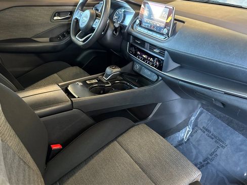 Used 2023 Nissan Rogue SV image 21