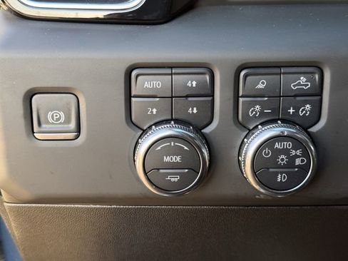 Used 2025 GMC Sierra 2500 Denali w/ Denali Reserve Package image 27