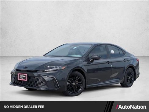 Used 2026 Toyota Camry SE w/ Convenience Package FWD image 1