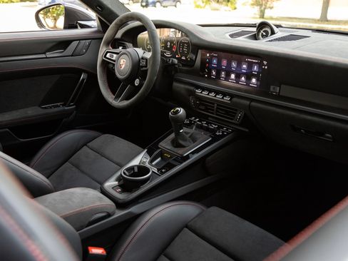Certified 2026 Porsche 911 GT3 RWD image 12