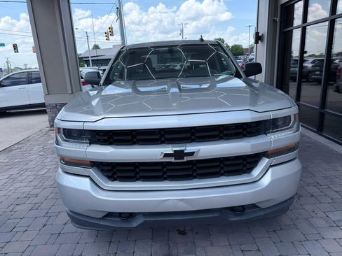 Used 2018 Chevrolet Silverado 1500 Custom w/ Custom Value Package AWD/4WD image 23