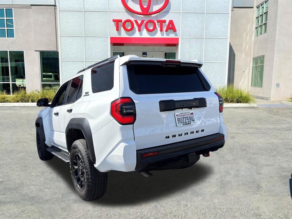 Used 2025 Toyota 4Runner TRD Off-Road Premium AWD/4WD image 7