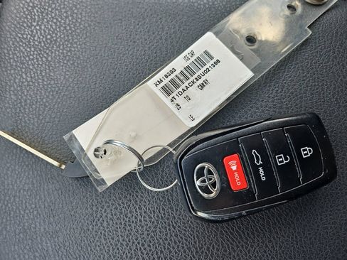 Used 2025 Toyota Camry LE FWD image 19