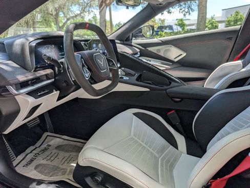 Used 2023 Chevrolet Corvette Stingray Premium Conv RWD image 14