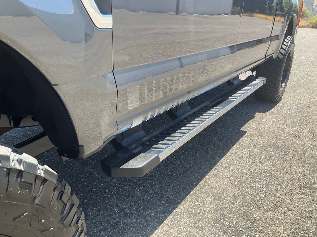 Used 2019 Ford F350 Lariat w/ Lariat Value Package AWD/4WD image 17