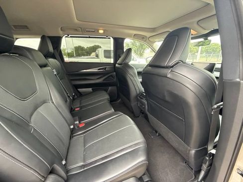 Used 2023 INFINITI QX60 Luxe w/ Cargo Package AWD/4WD image 10