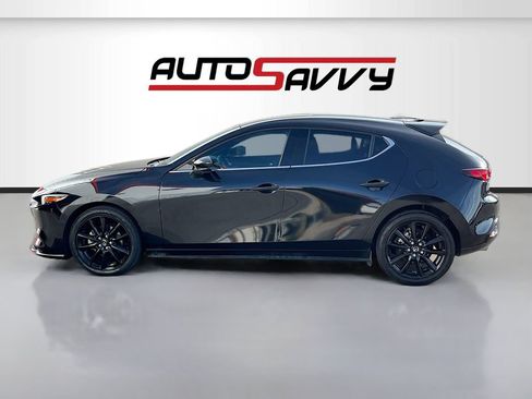 Used 2024 MAZDA MAZDA3 Hatchback w/Premium Plus Pkg image 4