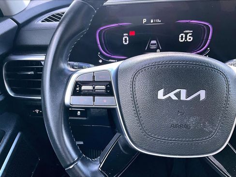 Certified 2025 Kia Telluride S FWD image 24