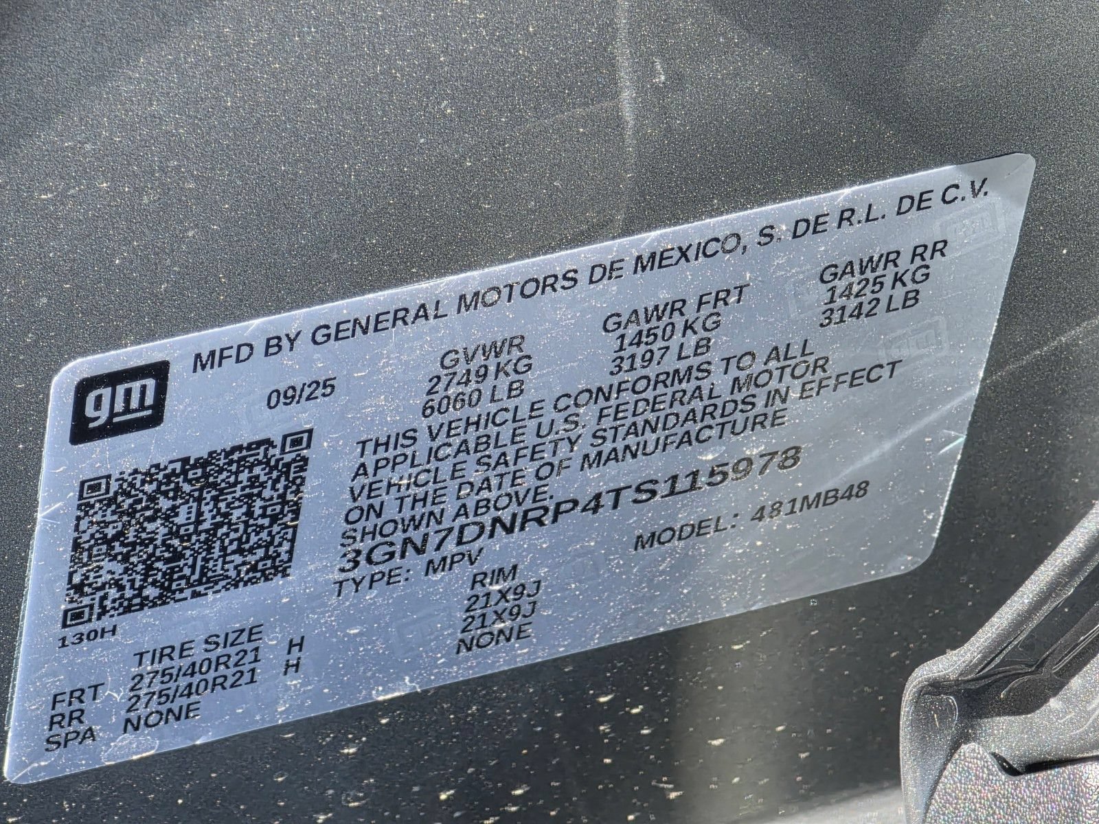 New 2026 Chevrolet Equinox EV LT w/ LPO, Blackout Package FWD image 34