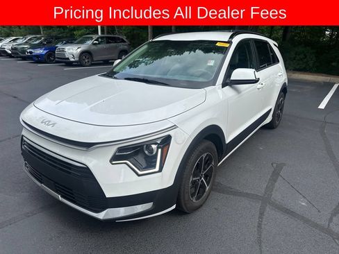 Used 2024 Kia Niro EX FWD image 12