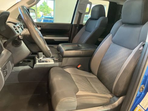 Used 2016 Toyota Tundra SR5 image 10