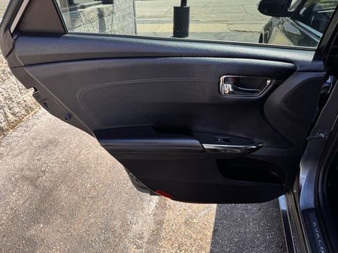 Used 2014 Toyota Avalon Limited FWD image 23
