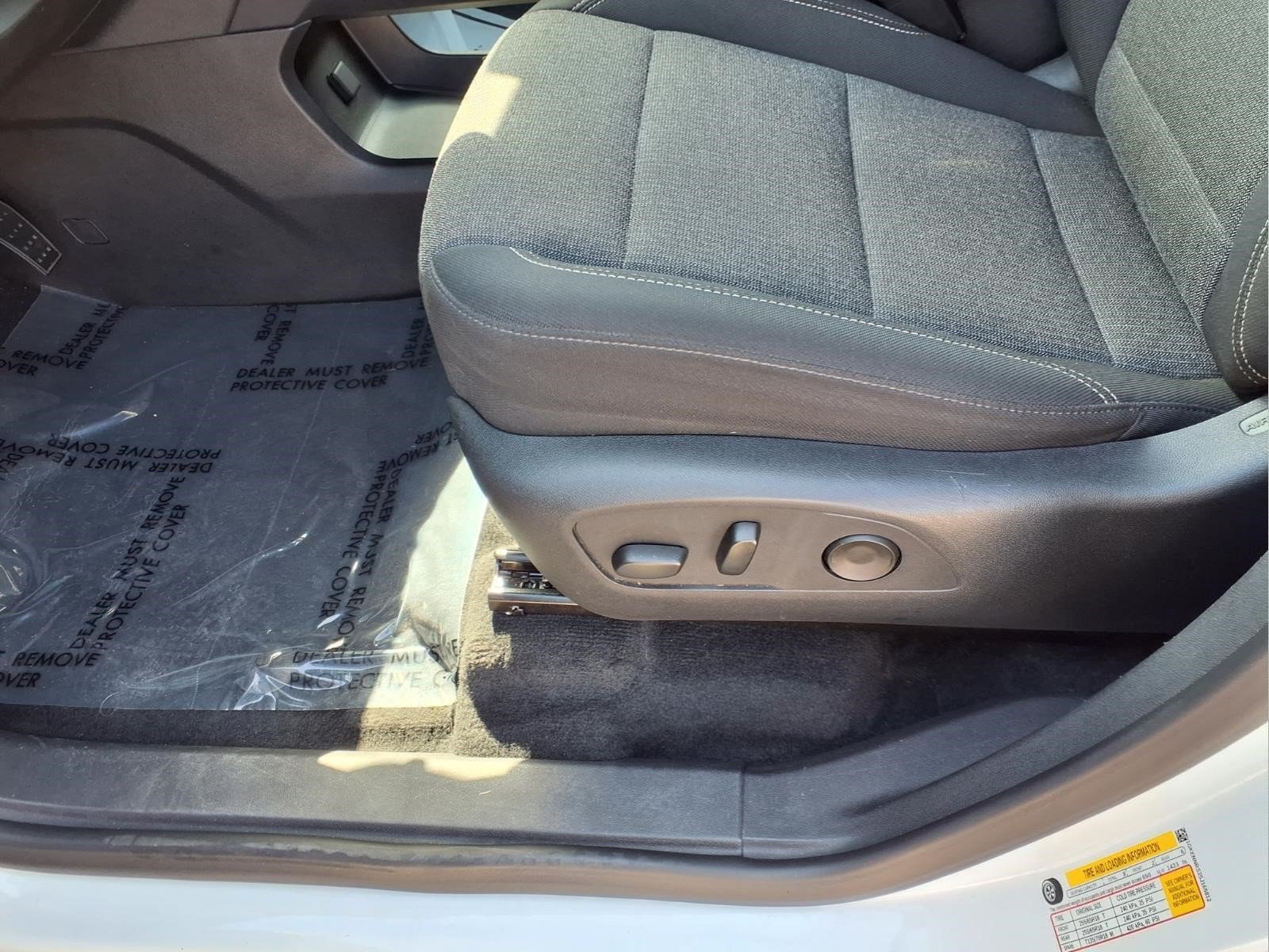 Used 2025 GMC Acadia Elevation AWD/4WD image 22