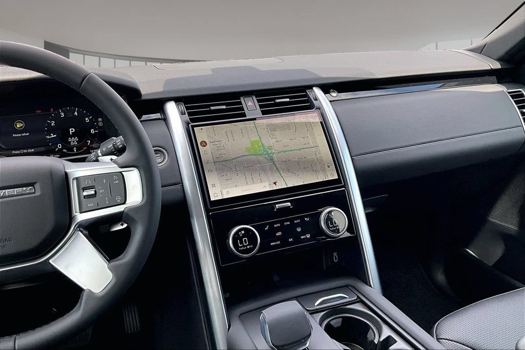New 2026 Land Rover Discovery S AWD/4WD image 6