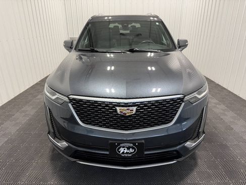 Used 2020 Cadillac XT6 Premium Luxury AWD/4WD image 2
