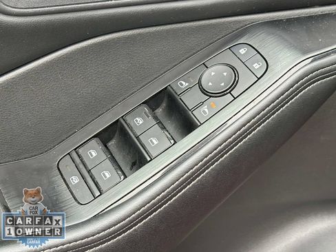 Used 2025 Nissan Rogue SV AWD/4WD image 19